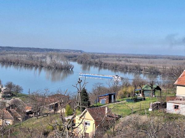 Slika 3 - Banostor Građevinsko zemljište na prodaju, Beocin, 60.000€